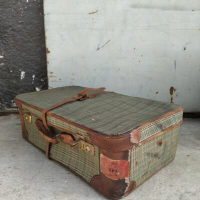 Βαλίτσα vintage 251017