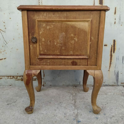komodino aggle 1 400x400 - Αρχική